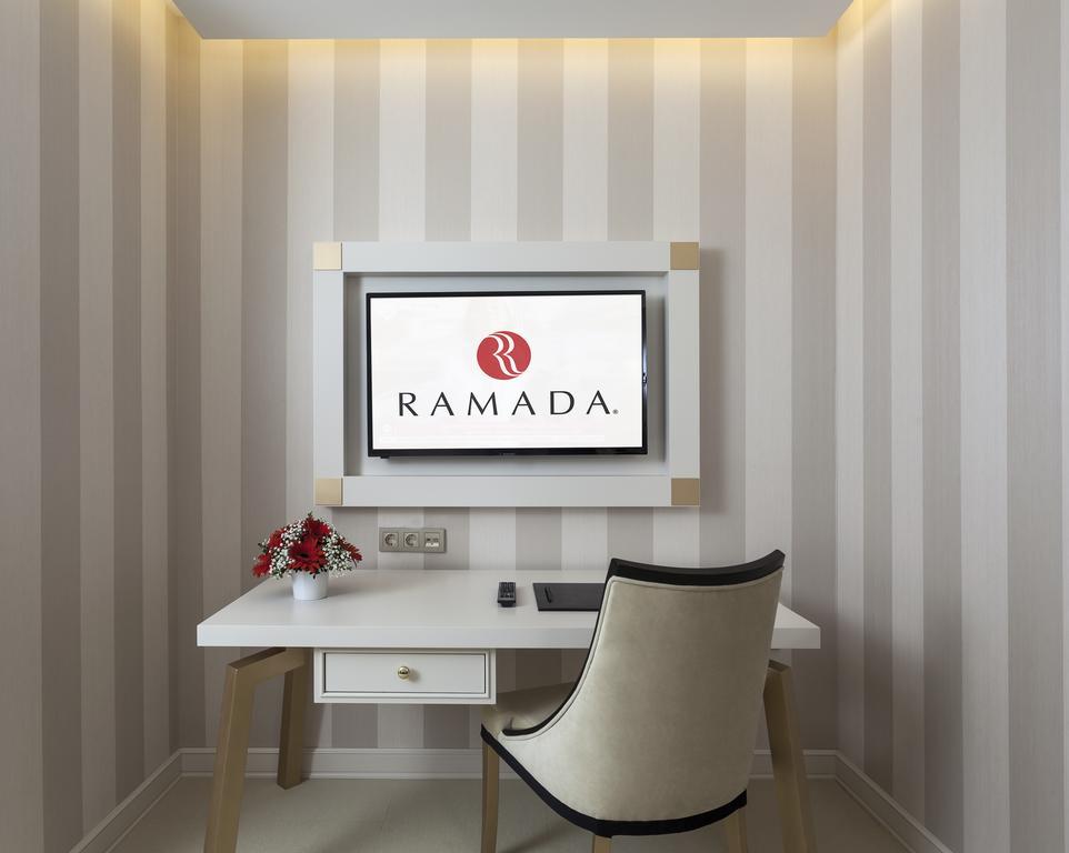 Ramada Hotel & Suites By Wyndham Istanbul- Sisli Værelse billede